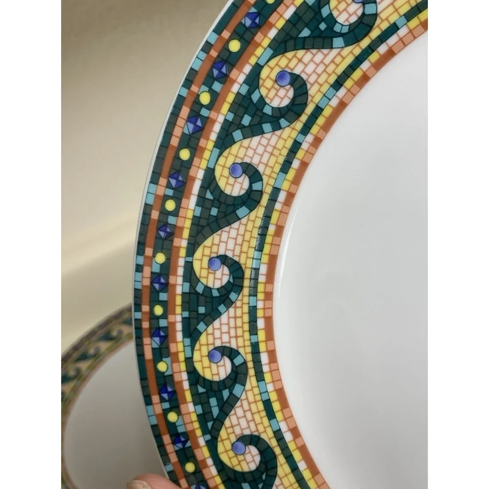 Mosaic by Gabbay GBB13 Dinner Plates  Set Of 4 Geometric Scroll Wave